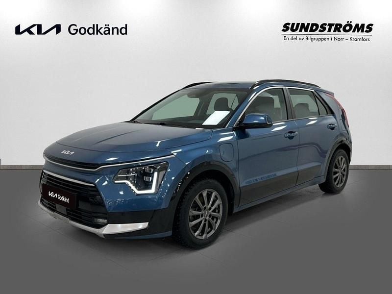 Blå Begagnad 2023 Kia Niro SUV | 319 900 kr (Marknadspris) - Bild 1/4