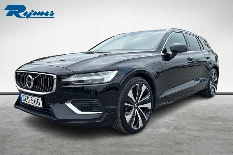 Svart Begagnad 2022 Volvo V60 Inscription Kombi | 359 900 kr (Marknadspris) - Bild 1/4