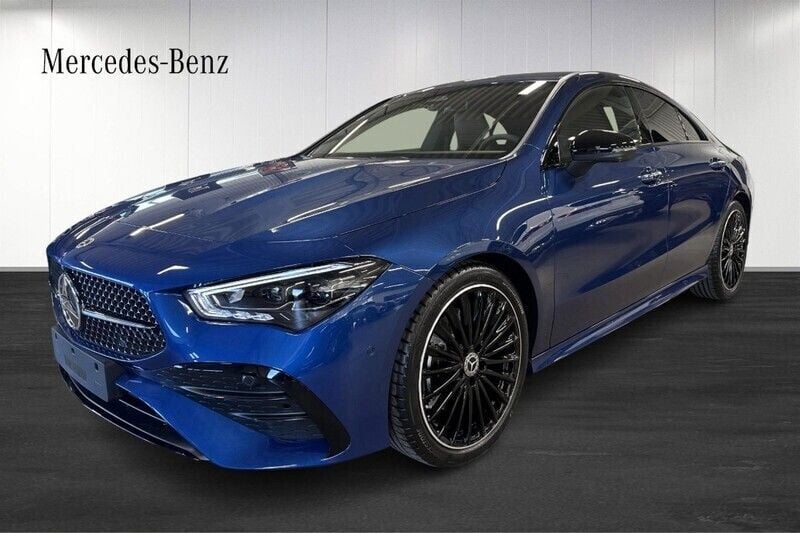 Ny 2025 Mercedes CLA200 Premium Sportkupé | 449 800 kr (Marknadspris) - Bild 1/4