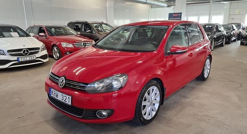 Röd Begagnad 2010 VW Golf VI GT Halvkombi | 75 000 kr (Marknadspris) - Bild 1/4
