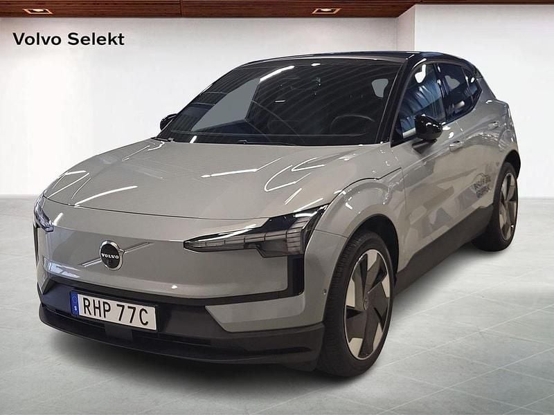Grå Begagnad 2025 Volvo EX30 Performance SUV | 449 000 kr - Bild 1/4