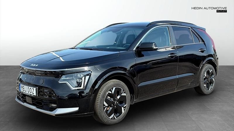 Svart (black) Begagnad 2022 Kia e-Niro Advance SUV | 244 400 kr (Superpris) - Bild 1/4
