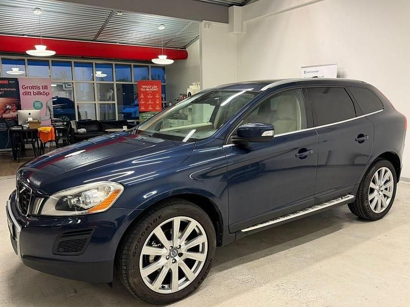 Begagnad Volvo XC60 Inscription 230 HK (169 kW) 2013 Blå SUV