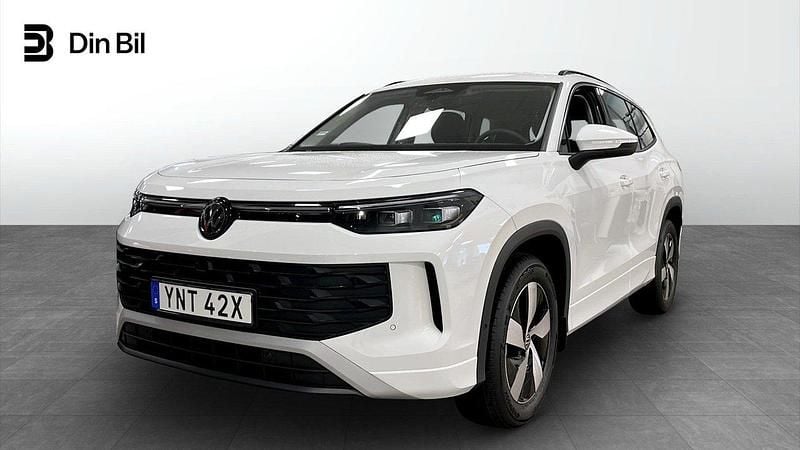 Vit Ny 2025 VW Tayron Life SUV | 399 900 kr (Superpris) - Bild 1/4