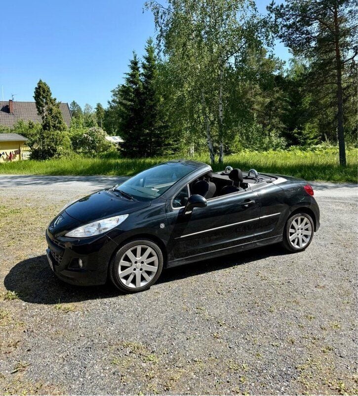 Svart Begagnad 2013 Peugeot 207 CC Cab | 79 000 kr (Lite dyr) - Bild 1/4