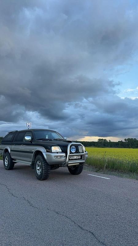 Begagnad 2004 Mitsubishi L200 Pickup | 60 000 kr - Bild 1/2
