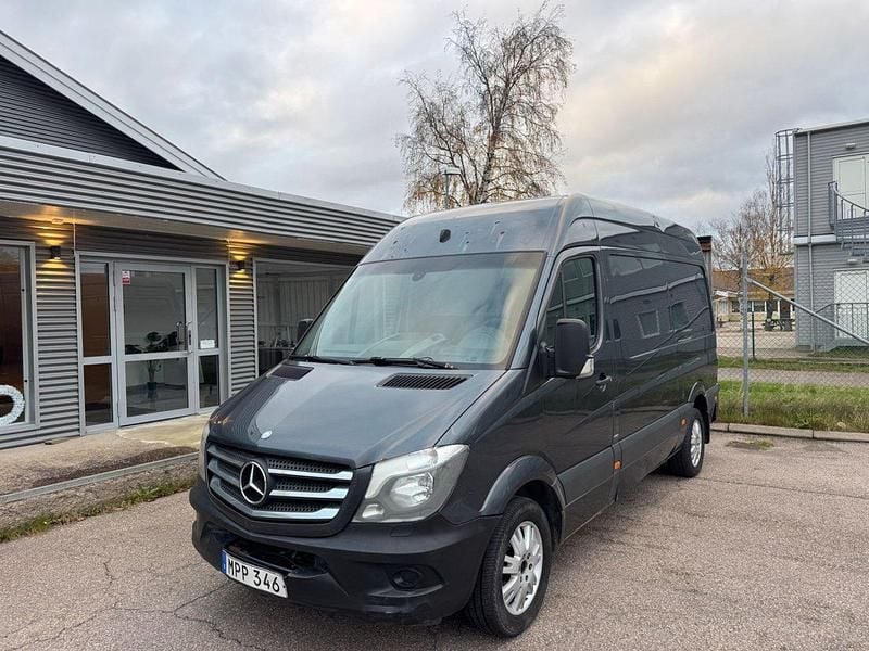 Mörkgrå (grå) Begagnad 2015 Mercedes Sprinter Van | 84 900 kr - Bild 1/4