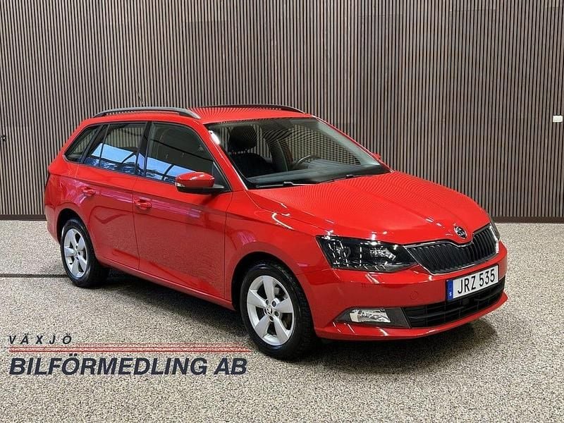 Röd Begagnad 2016 Skoda Fabia Style Kombi | 119 000 kr (Marknadspris) - Bild 1/4