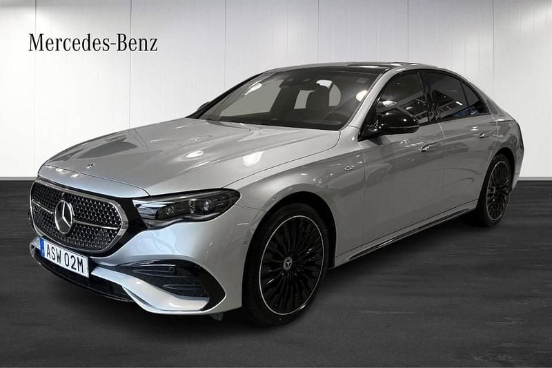 Silver Begagnad 2025 Mercedes E300 Premium Sedan | 819 900 kr (Marknadspris) - Bild 1/4