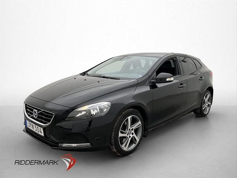 Begagnad Volvo V40 Kinetic 120 HK (88 kW) 2015 Svart Halvkombi