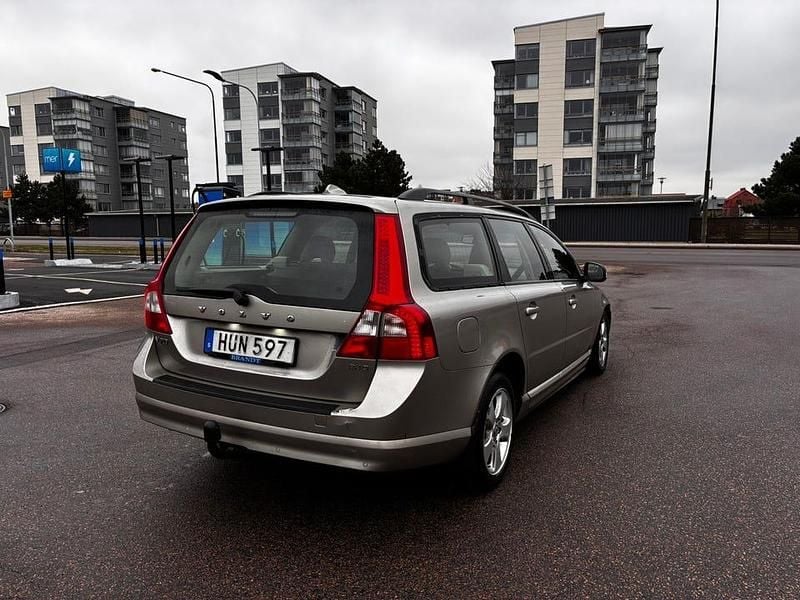 Begagnad Volvo V70 2009 Kombi
