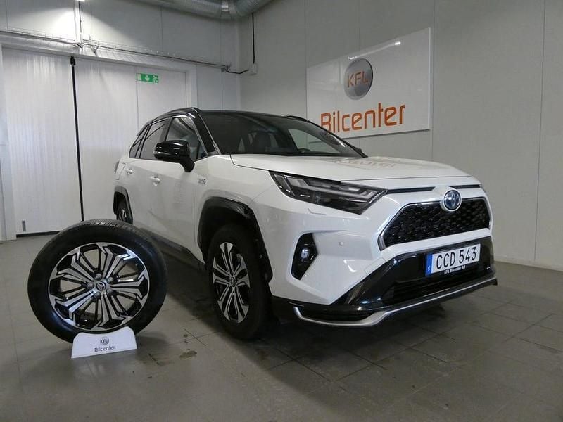 Vit Begagnad 2022 Toyota RAV4 Style | 439 900 kr (Marknadspris) - Bild 1/3