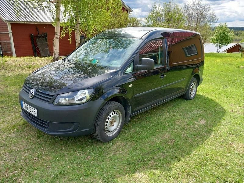 Svart Begagnad 2015 VW Caddy Maxi Minibuss | 65 000 kr - Bild 1/2