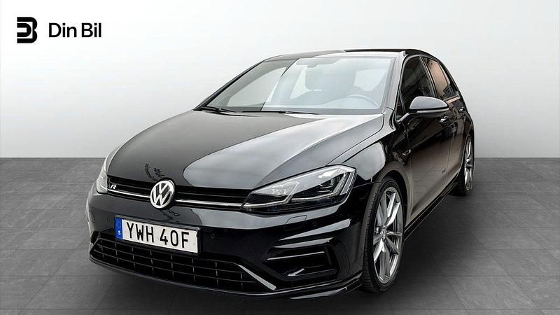 Svart Begagnad 2019 VW Golf VII R Kombi | 359 900 kr - Bild 1/4