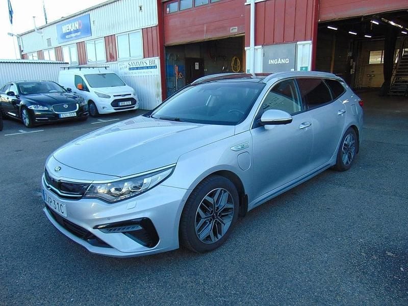Grå Begagnad 2019 Kia Optima Hybrid Advance Sedan | 179 000 kr (Lite dyr) - Bild 1/4