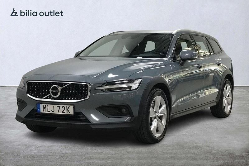 Grå Begagnad 2021 Volvo V60 CC Kombi | 339 900 kr (Marknadspris) - Bild 1/4
