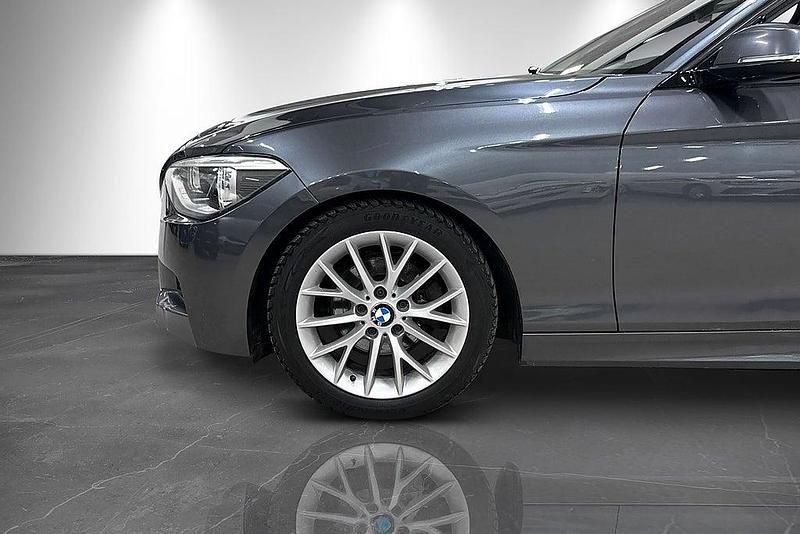 Begagnad BMW 120 M Sport 184 HK (135 kW) 2013 Grå Halvkombi