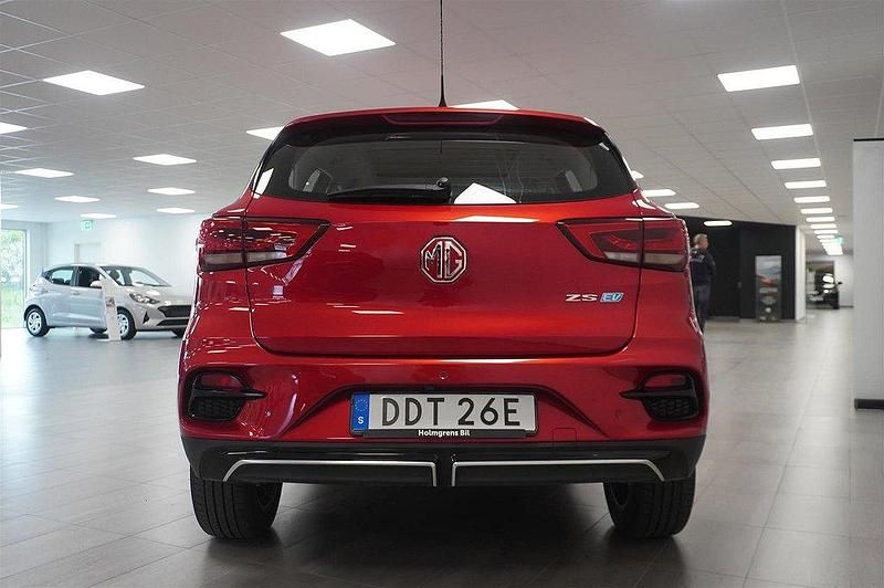 Begagnad MG ZS Luxury 130 kW (177 HK) 2021 Okänd Sedan