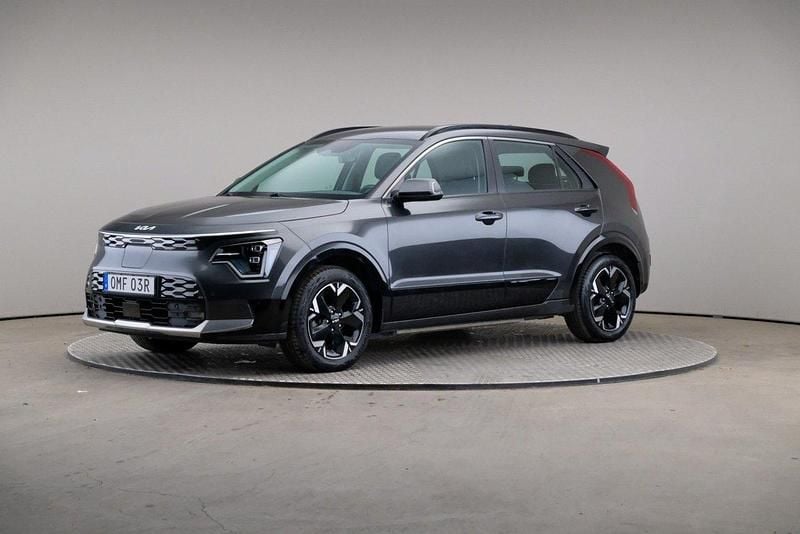 Grå Begagnad 2022 Kia e-Niro SUV | 325 000 kr (Lite dyr) - Bild 1/4
