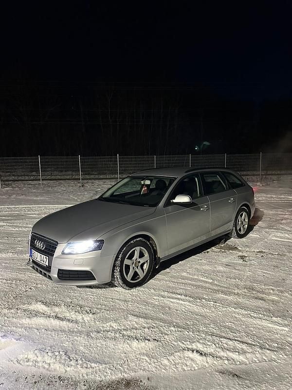 Begagnad 2010 Audi A4 Kombi | 45 000 kr (Bra pris) - Bild 1/4