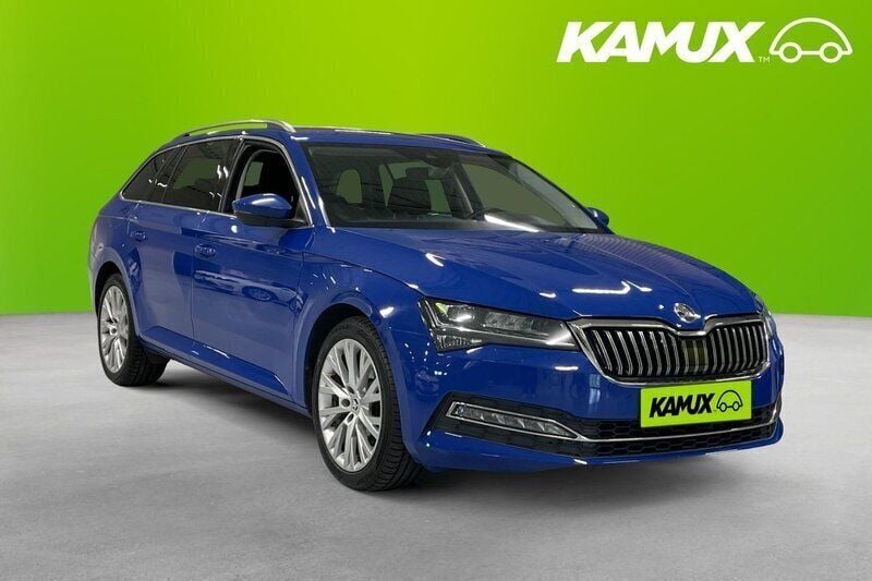Blå Begagnad 2023 Skoda Superb Business Line Kombi | 269 800 kr (Superpris) - Bild 1/4