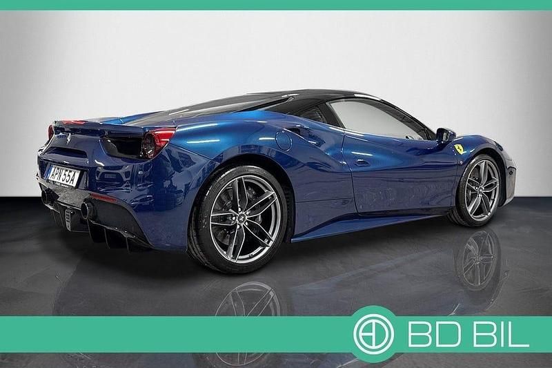 Begagnad Ferrari 488 670 HK (492 kW) 2016 Blå