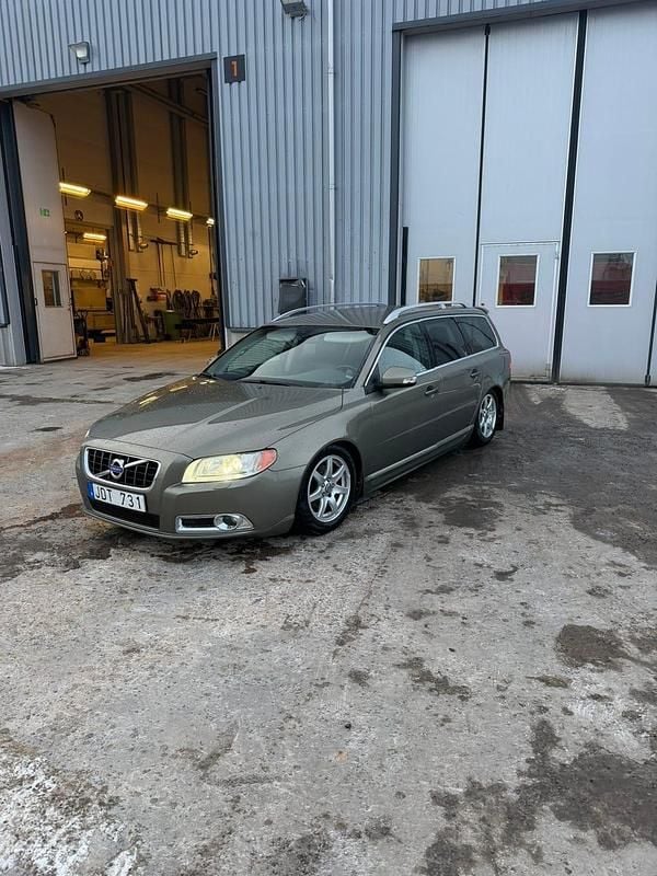 Begagnad Volvo V70 163 HK (119 kW) 2011 Kombi