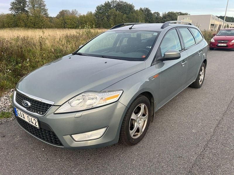 Grå Begagnad 2007 Ford Mondeo Trend Kombi | 29 900 kr (Marknadspris) - Bild 1/4