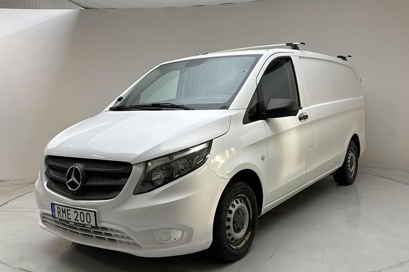 Vit Begagnad 2018 Mercedes Vito | 180 000 kr (Bra pris) - Bild 1/4