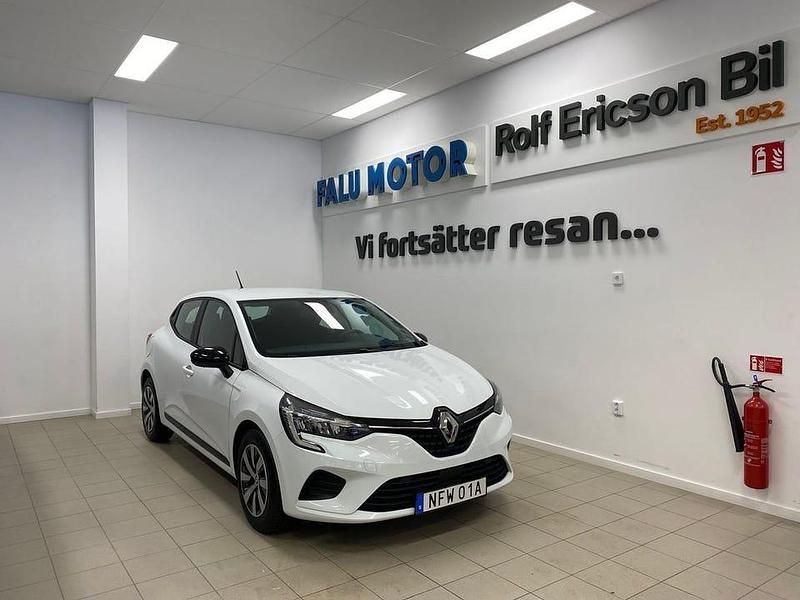 Vit Begagnad 2023 Renault Clio V Equilibre | 139 500 kr (Marknadspris) - Bild 1/4