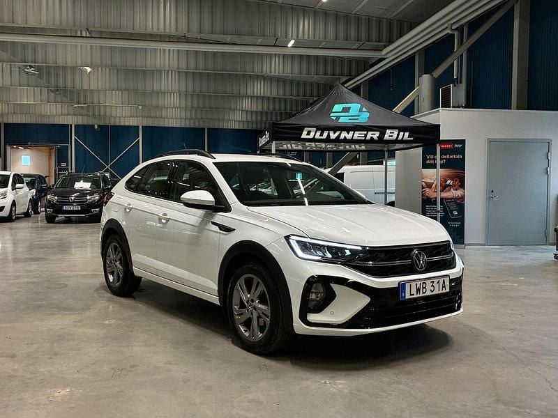 Vit Begagnad 2021 VW Taigo R-line SUV | 249 900 kr (Lite dyr) - Bild 1/4