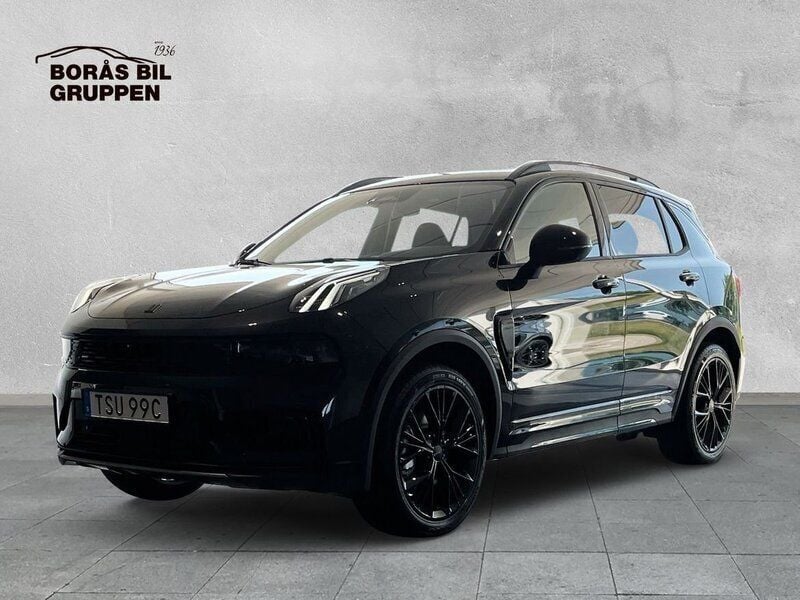 Svart Ny 2025 Lynk & Co 01 SUV | 499 995 kr - Bild 1/4