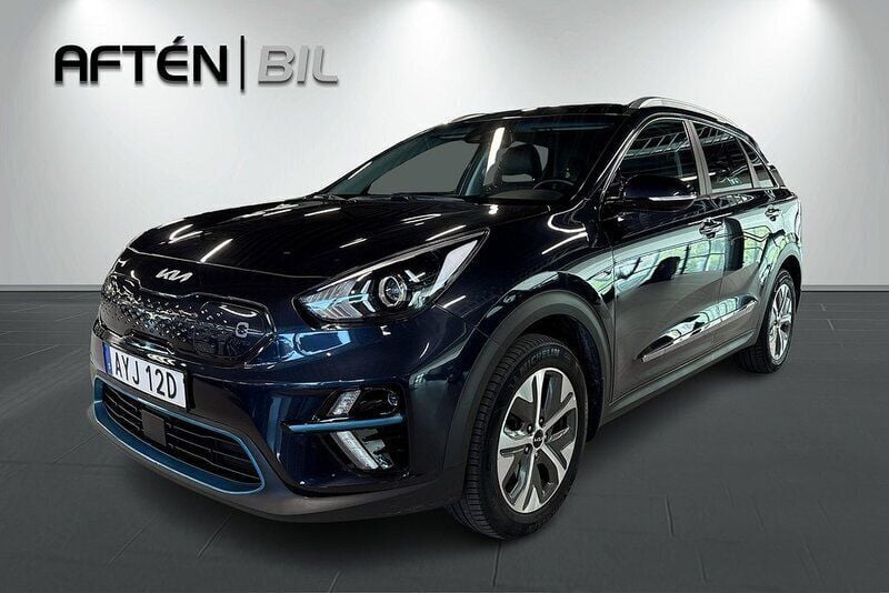 Begagnad Kia e-Niro Advance 150 kW (204 HK) 2021 Blå SUV