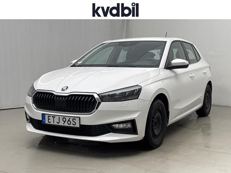 Vit Begagnad 2022 Skoda Fabia Halvkombi | 160 000 kr (Superpris) - Bild 1/3