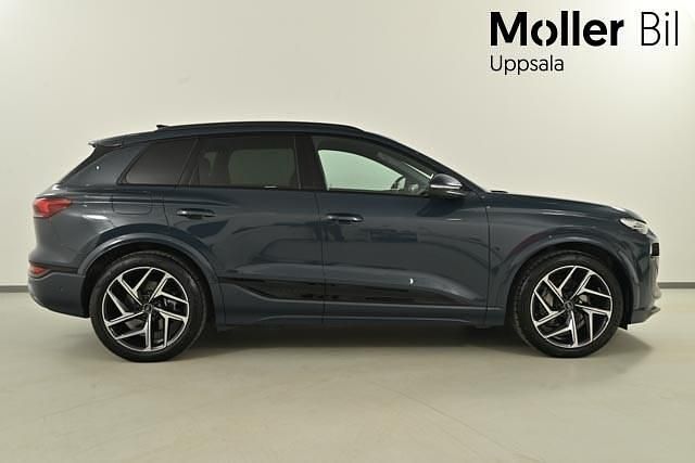 Begagnad Audi Q6 e-tron S-Line 285 kW (388 HK) 2024 Plasmablå metallic SUV