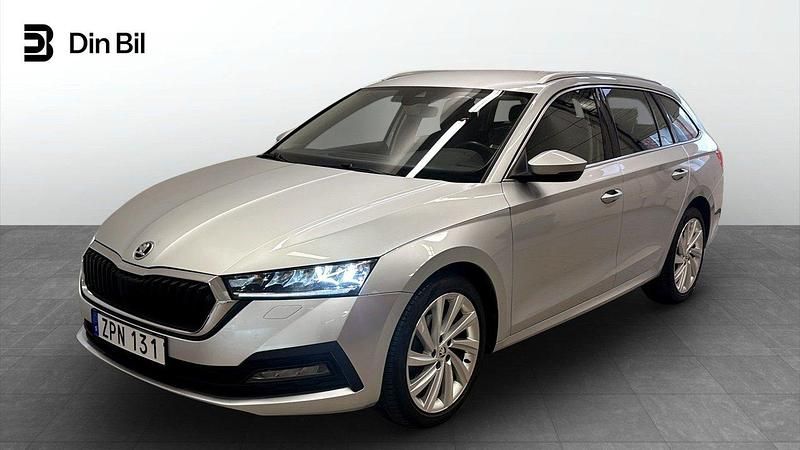 Grå Begagnad 2021 Skoda Octavia Ambition Kombi | 242 900 kr (Marknadspris) - Bild 1/4