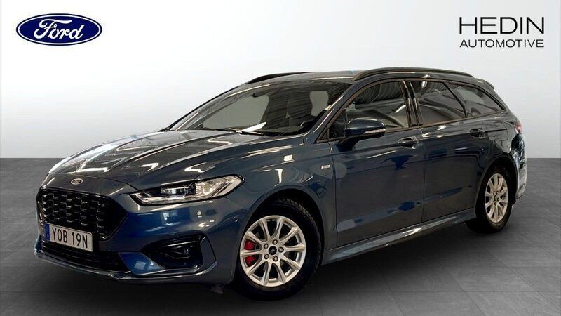 Blå (blue) Begagnad 2022 Ford Mondeo ST-Line Kombi | 269 000 kr (Marknadspris) - Bild 1/4