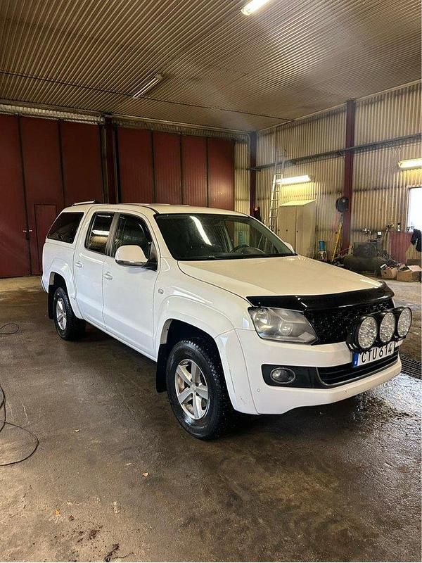 Vit Begagnad 2014 VW Amarok Highline Pickup | 130 000 kr (Bra pris) - Bild 1/4