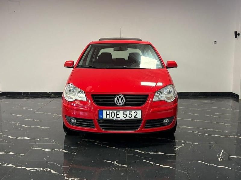 Begagnad VW Polo Comfortline 80 HK (58 kW) 2008 Röd Halvkombi