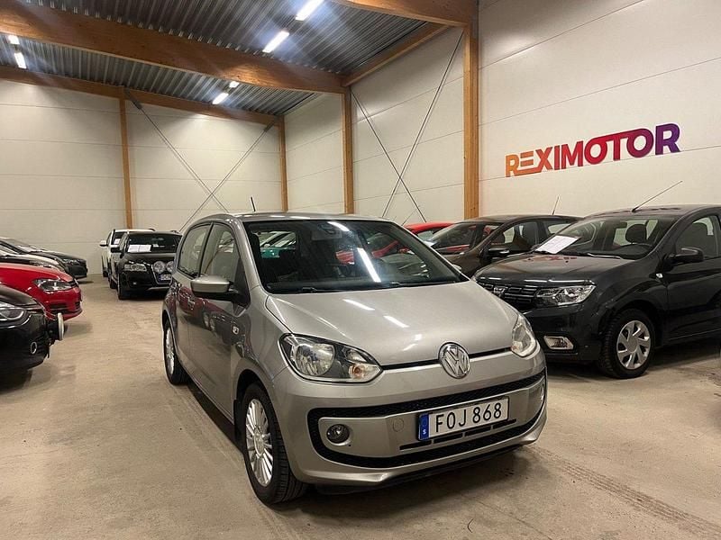 Silver Begagnad 2016 VW up! high up! Halvkombi | 69 900 kr (Lite dyr) - Bild 1/4