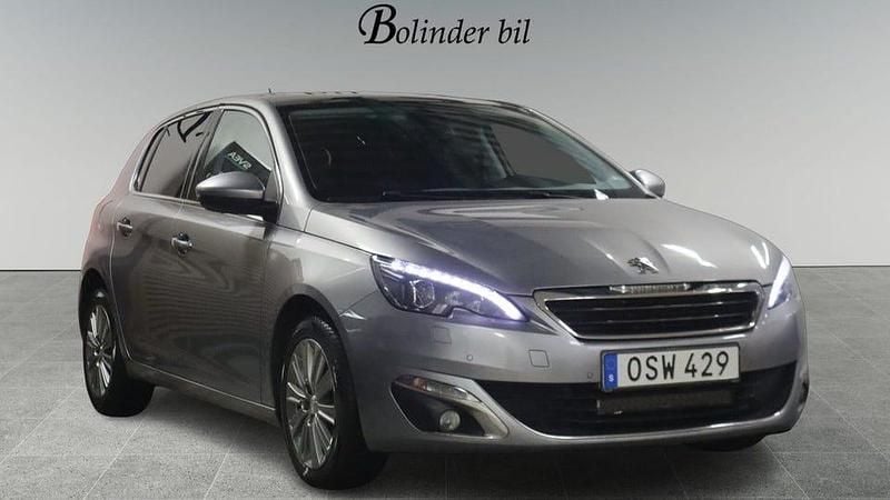 Grå Begagnad 2014 Peugeot 308 Allure Halvkombi | 88 900 kr (Marknadspris) - Bild 1/4