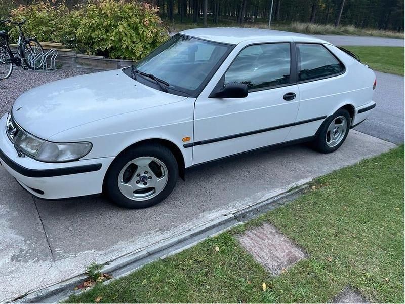 Begagnad 1999 Saab 9-3 Halvkombi | 30 000 kr (Bra pris) - Bild 1/4