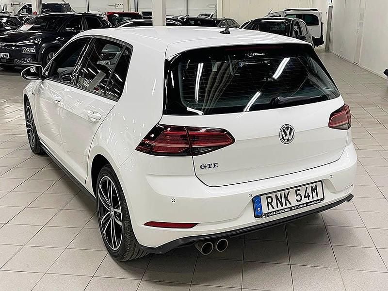 Begagnad VW Golf VIII GTE 150 HK (110 kW) 2020 Vit Kombi