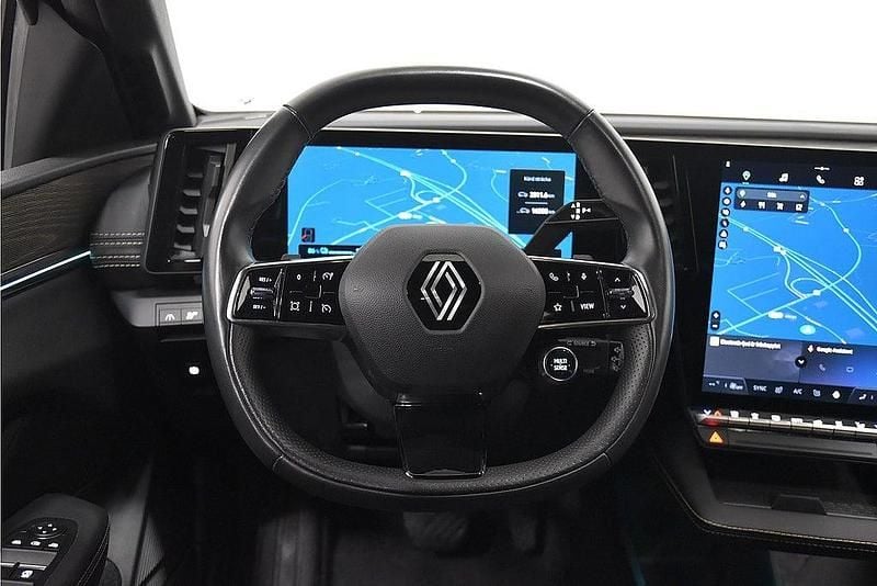 Begagnad Renault Mégane IV Iconic 160 kW (218 HK) 2023 Svart Halvkombi