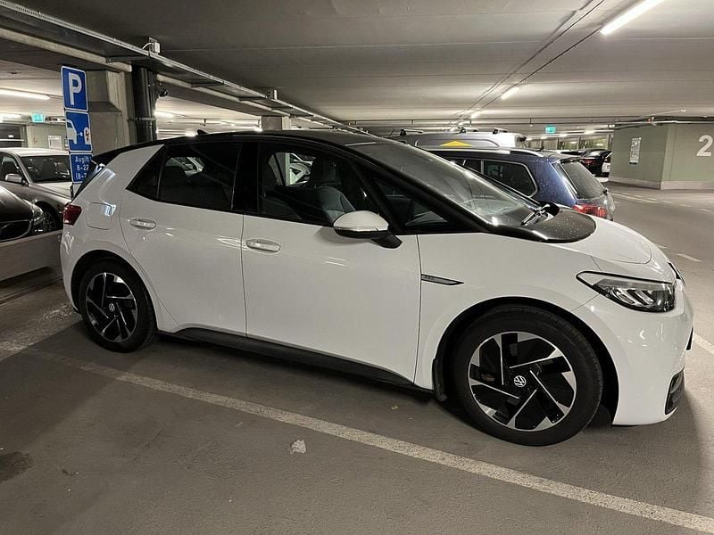 Vit Begagnad 2021 VW ID.3 Pro Halvkombi | 261 000 kr (Bra pris) - Bild 1/4