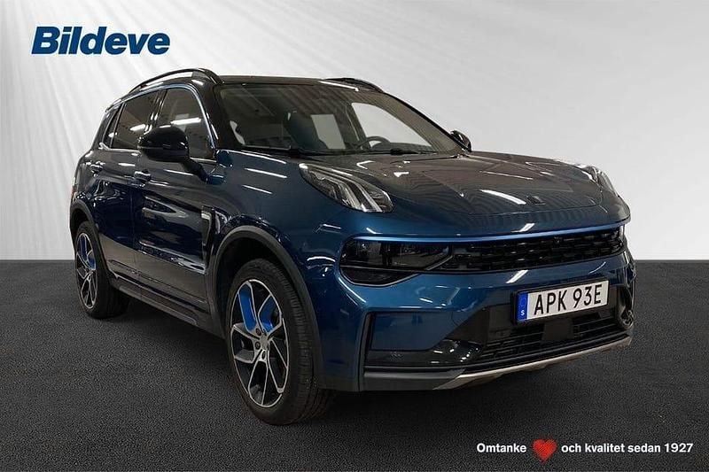 Blå Begagnad 2022 Lynk & Co 01 SUV | 239 900 kr (Marknadspris) - Bild 1/4