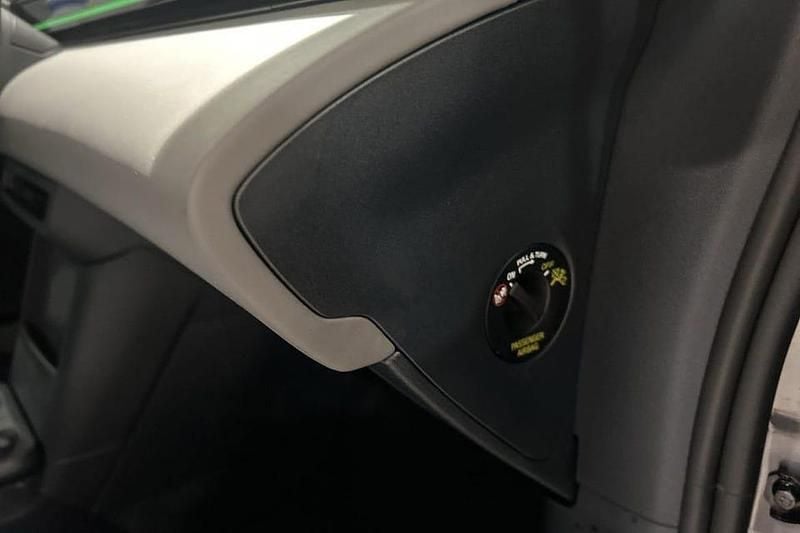 Grå Begagnad 2025 Lynk & Co 02 SUV | 434 900 kr (Lite dyr) - Bild 1/1