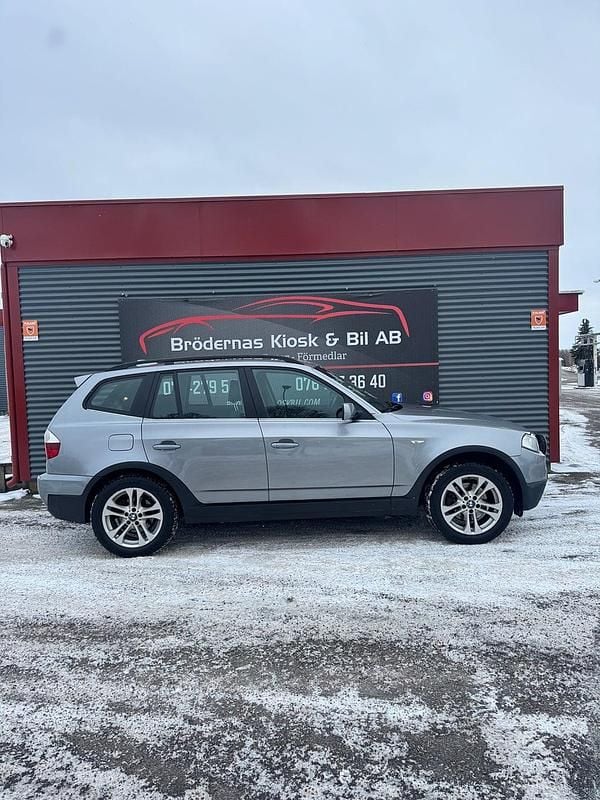 Begagnad BMW X3 218 HK (160 kW) 2007 Grå SUV