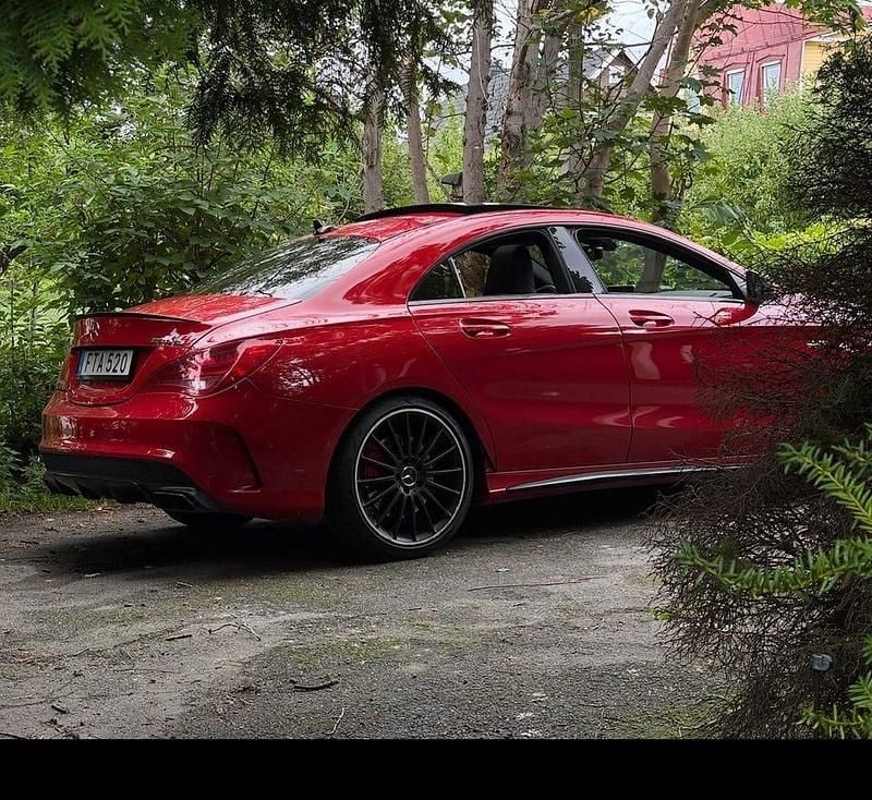 Begagnad Mercedes CLA45 AMG AMG 360 HK (264 kW) 2015 Jupiter red