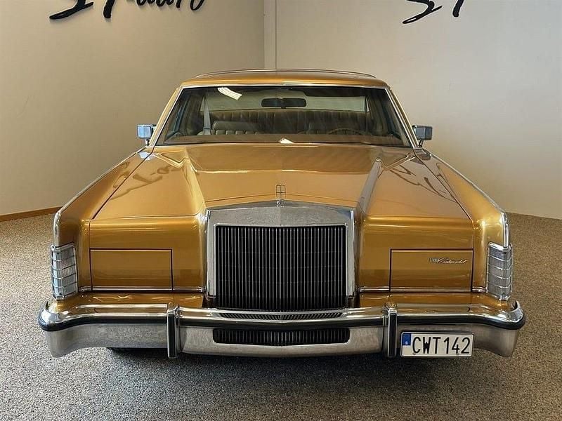 Begagnad Lincoln Continental 211 HK (155 kW) 1977 Ljusbrun Sportkupé